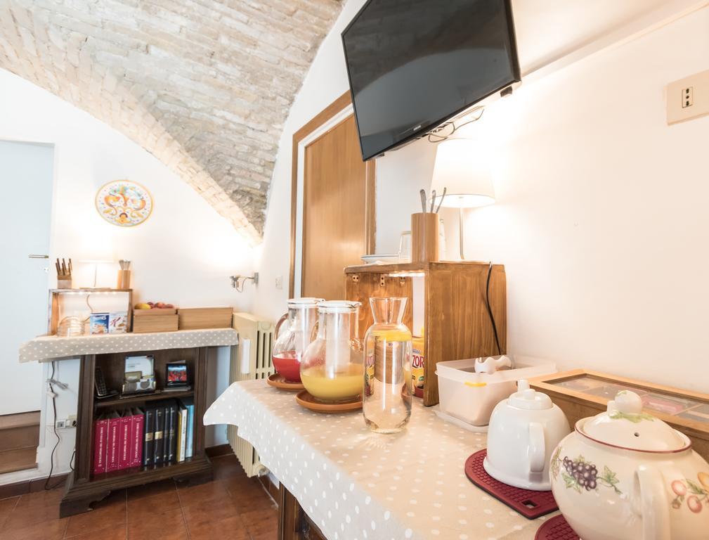 B&B Cantico Delle Creature Асизи Екстериор снимка