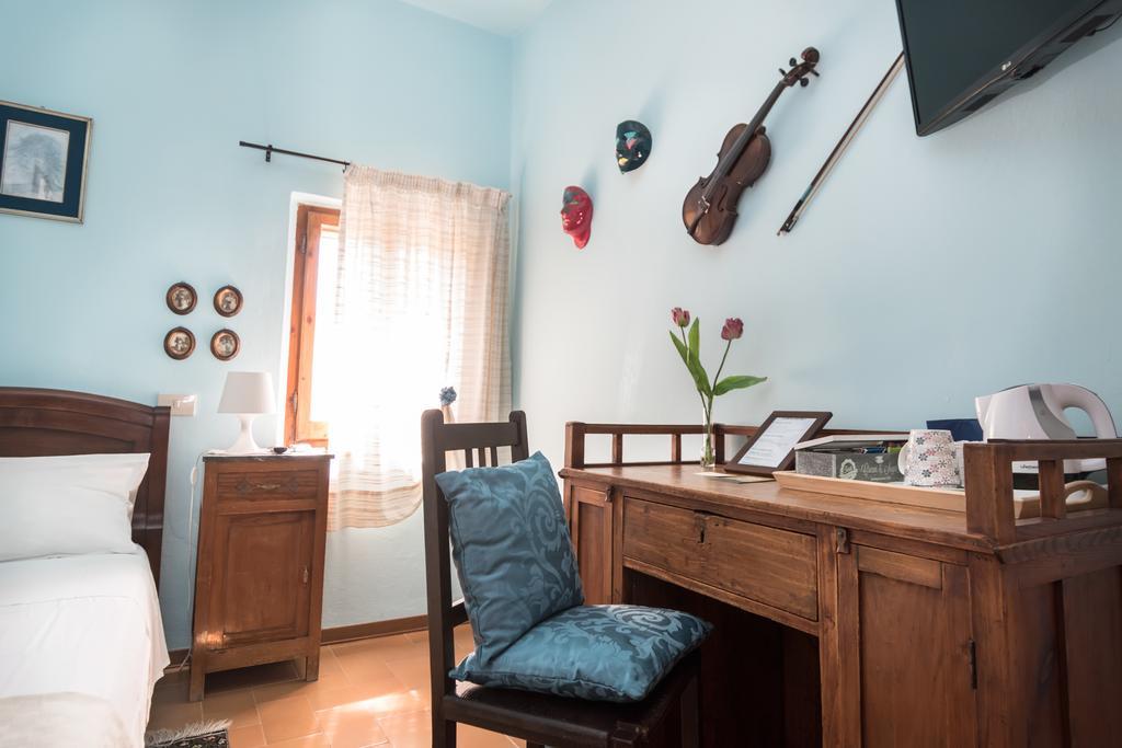 B&B Cantico Delle Creature Асизи Екстериор снимка